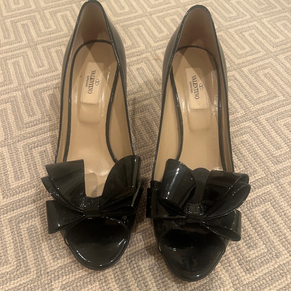 Valentino pumps